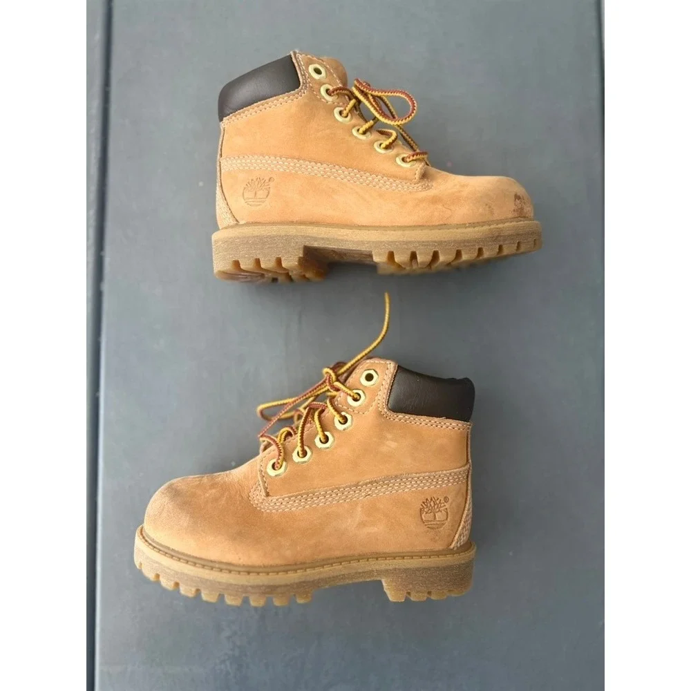 Timberland Kids Wheat Nubuck 6-Inch Boots Size 8.5 Toddler